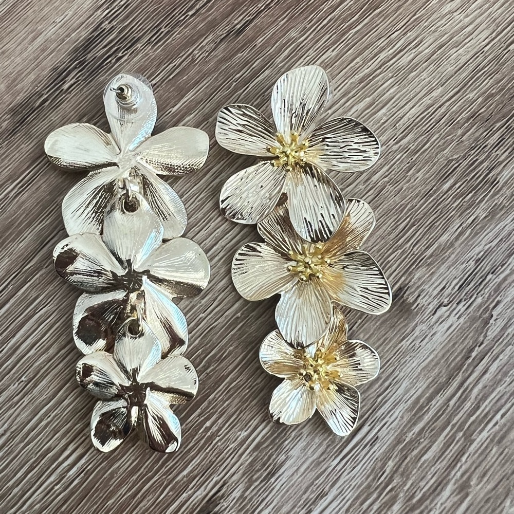 18K Gold Plated Large Chunky Flower Statement Earrings for Women New‎ - Picture 2 of 3